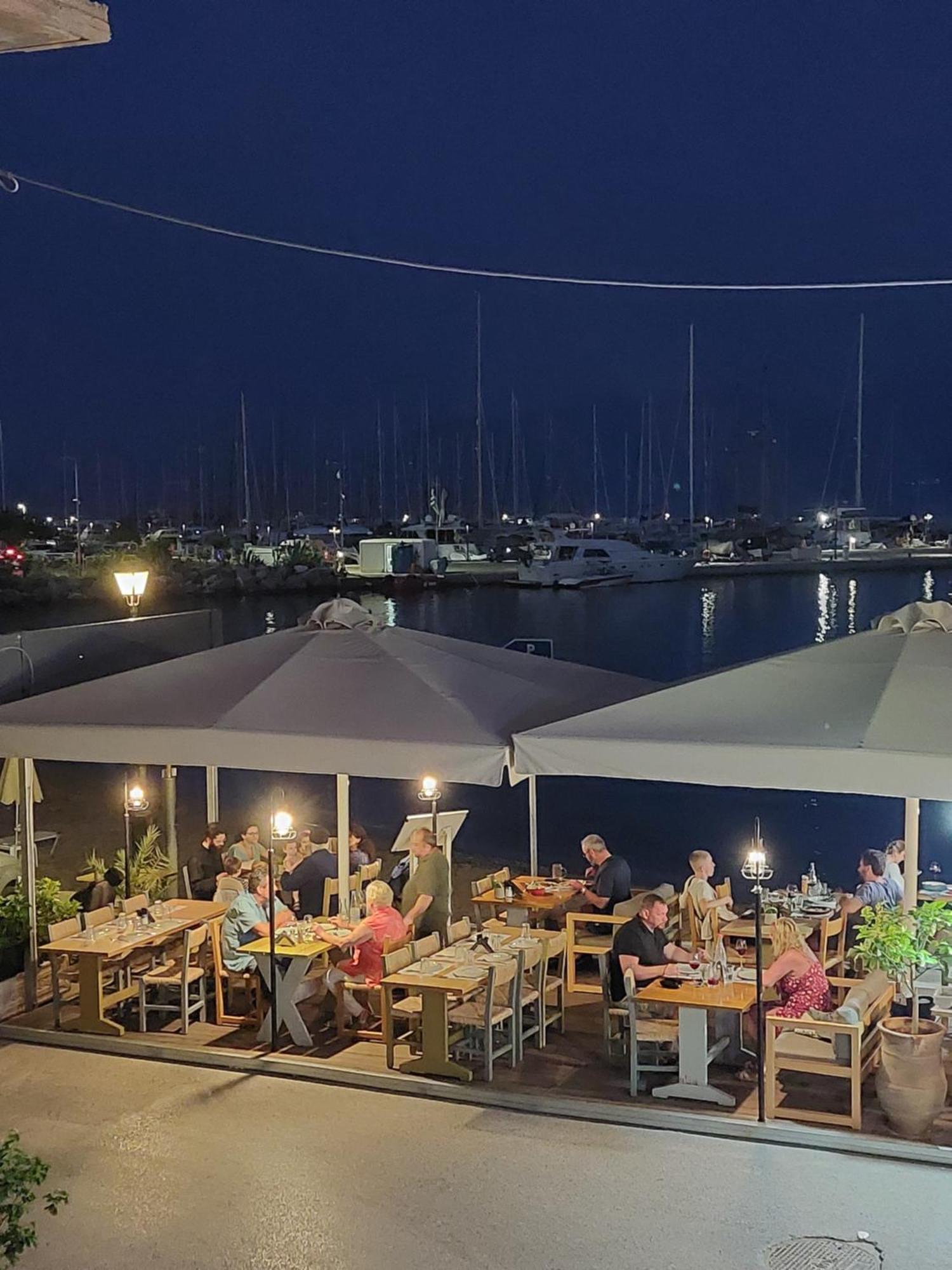 Filoxenia By The Sea Apartment Agios Nikolaos  Exterior photo